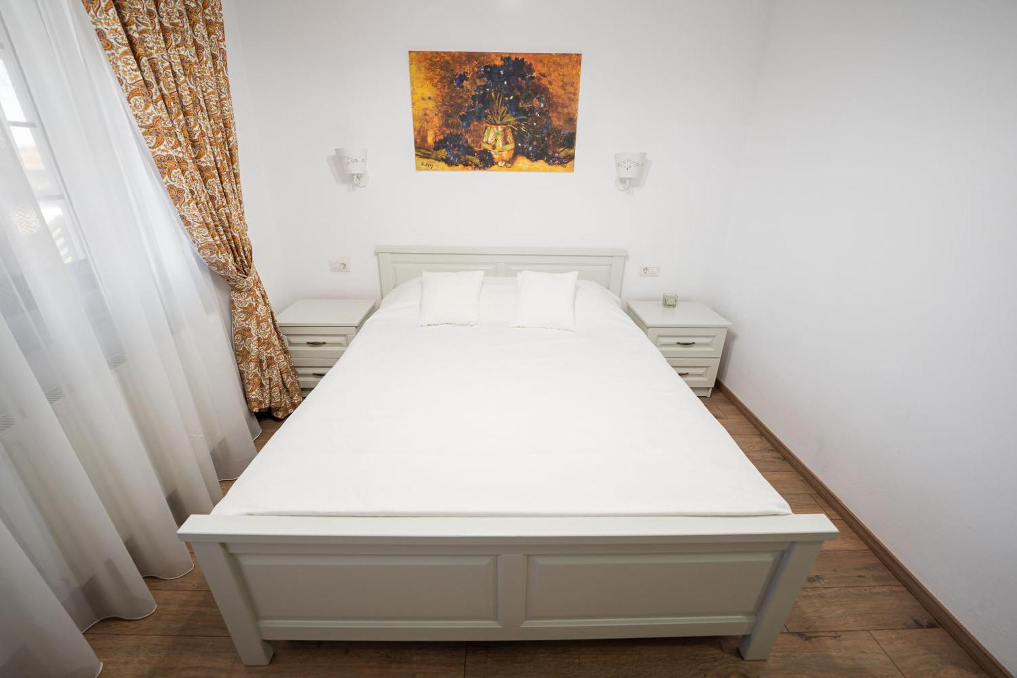 Casa Andra Ξενοδοχείο Siret Εξωτερικό φωτογραφία
